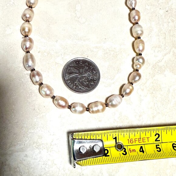 Genuine Pale Pink Freshwater Pearl Beaded Short Necklace - Picture 9 of 10